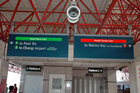 MRTの地下鉄のサイン